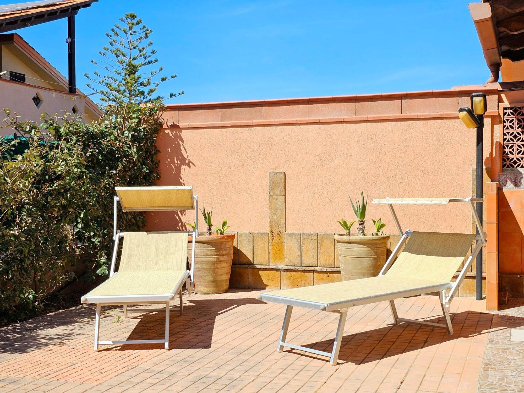 Costa Mediterranea Holiday Homes Кампофеліче-ді-Роччелла Екстер'єр фото