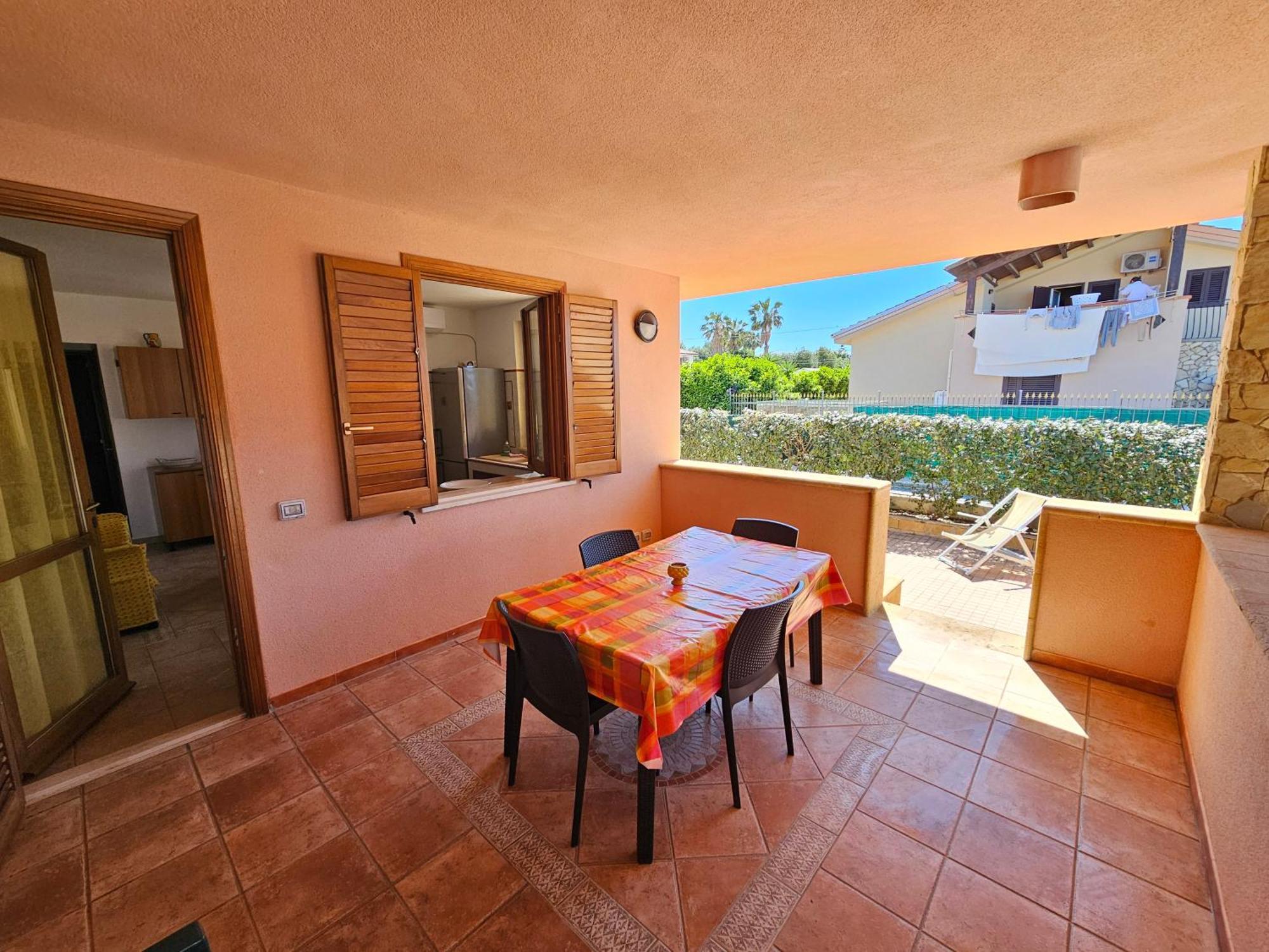 Costa Mediterranea Holiday Homes Кампофеліче-ді-Роччелла Екстер'єр фото