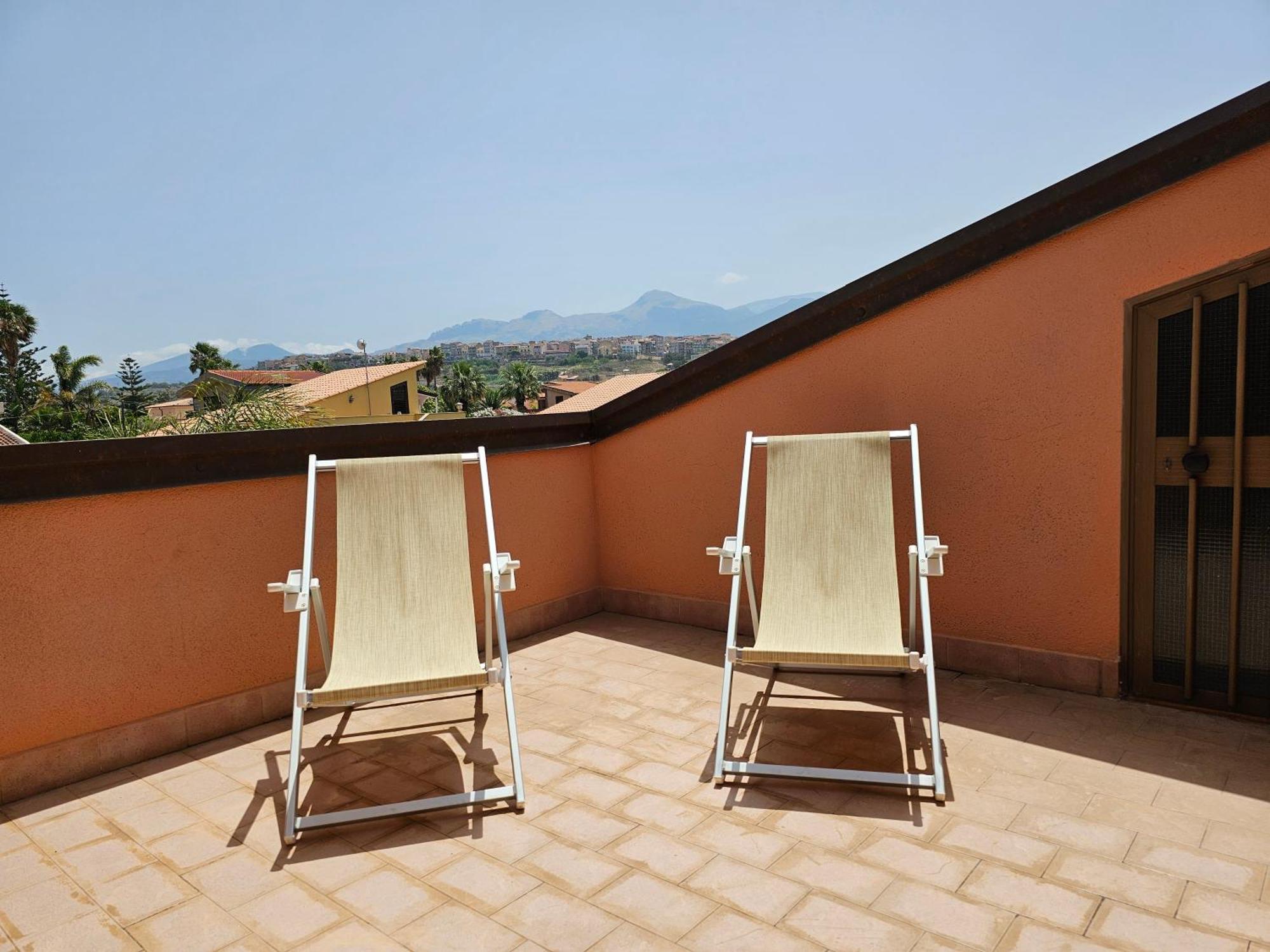 Costa Mediterranea Holiday Homes Кампофеліче-ді-Роччелла Номер фото