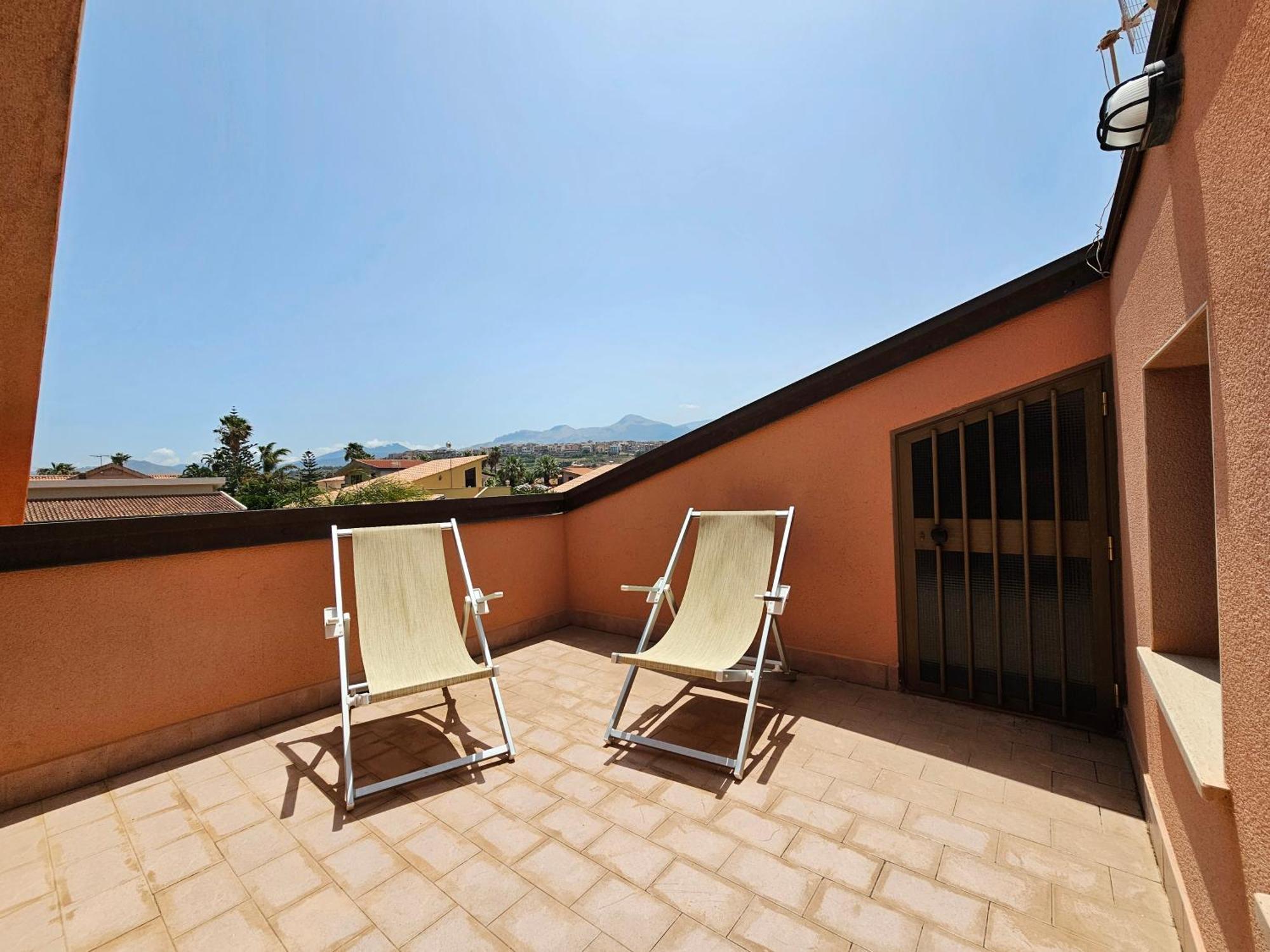 Costa Mediterranea Holiday Homes Кампофеліче-ді-Роччелла Номер фото