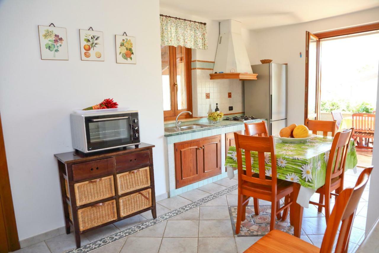 Costa Mediterranea Holiday Homes Кампофеліче-ді-Роччелла Екстер'єр фото